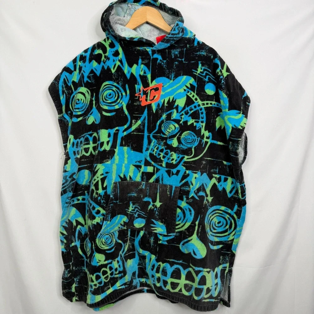Creatures of Leisure Youth Surf Poncho Hooded Towel Skull Print Blue Green OSFM